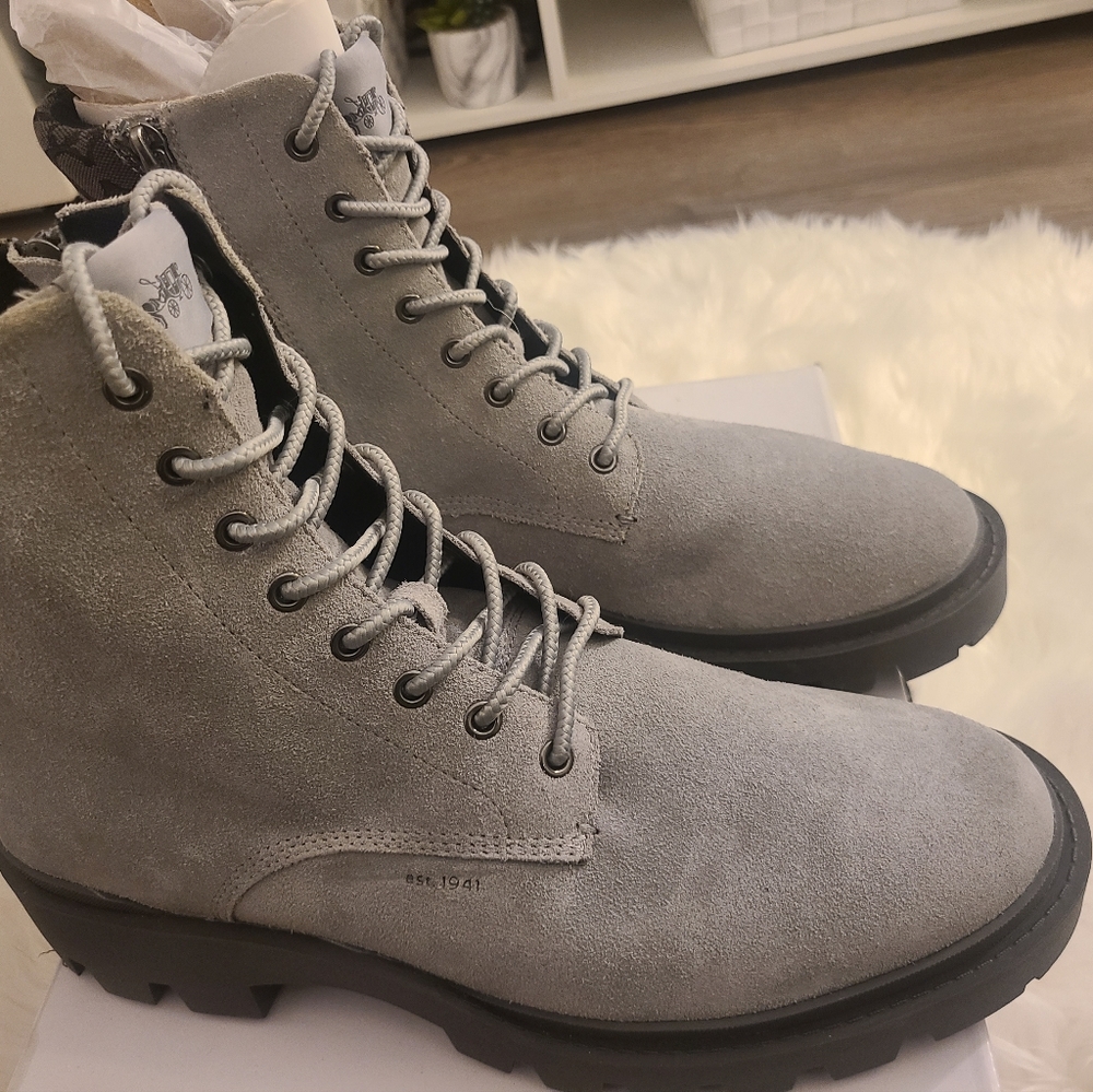 New mens coach boots sz11